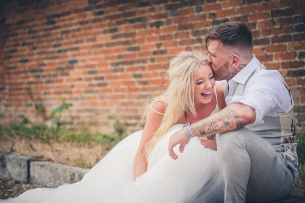 how to choose your wedding photographer